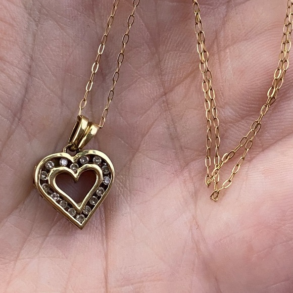 💛 Vintage 10K Gold Diamond Heart “I Love You” Pendant Necklace - Picture 4 of 7